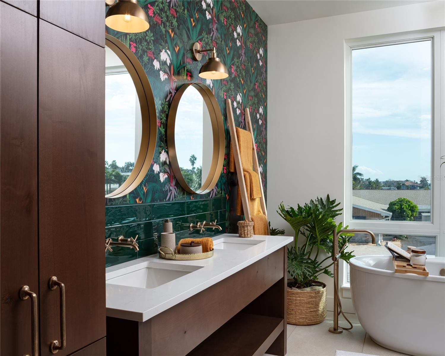 VILLA CAPRI - TI3 A CONDO - Residential