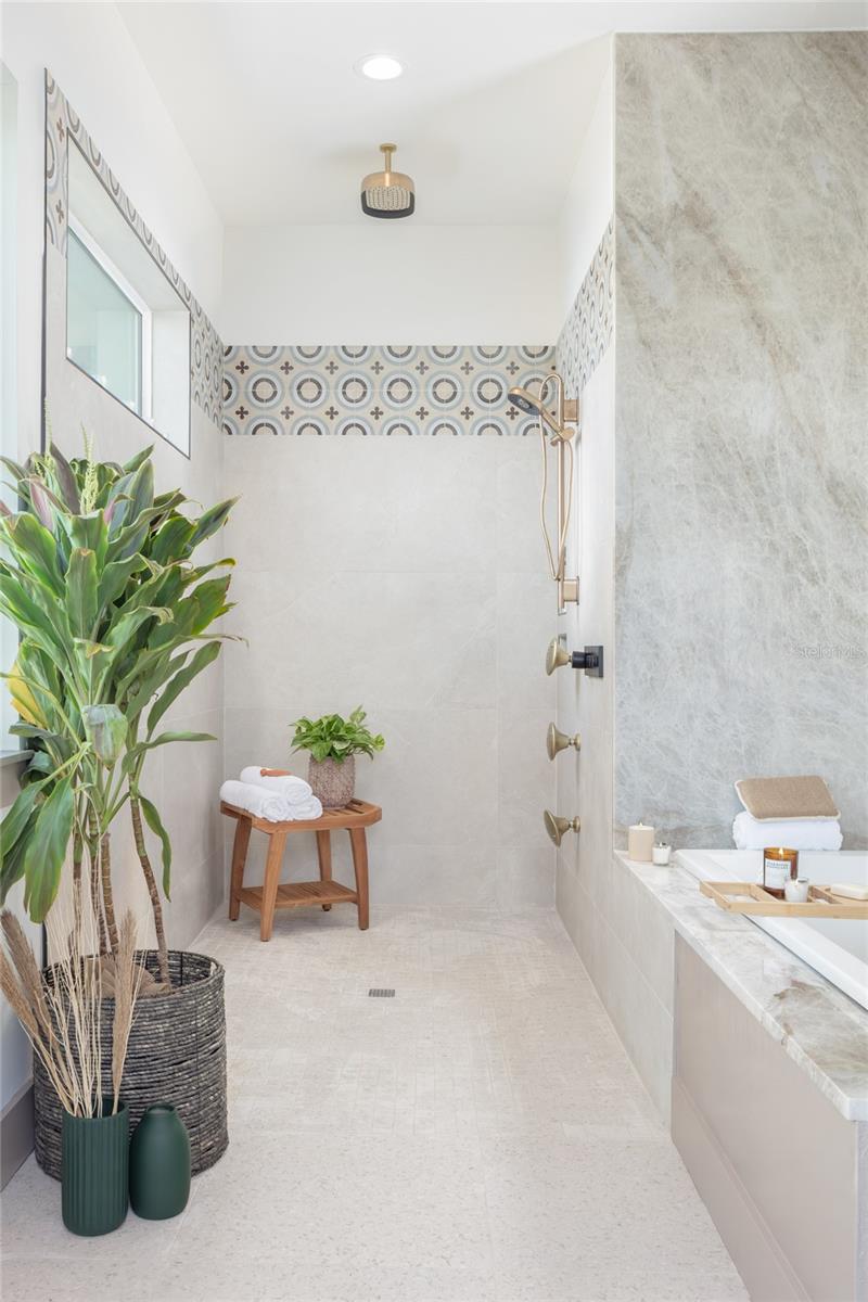 VILLA CAPRI - TI3 A CONDO - Residential