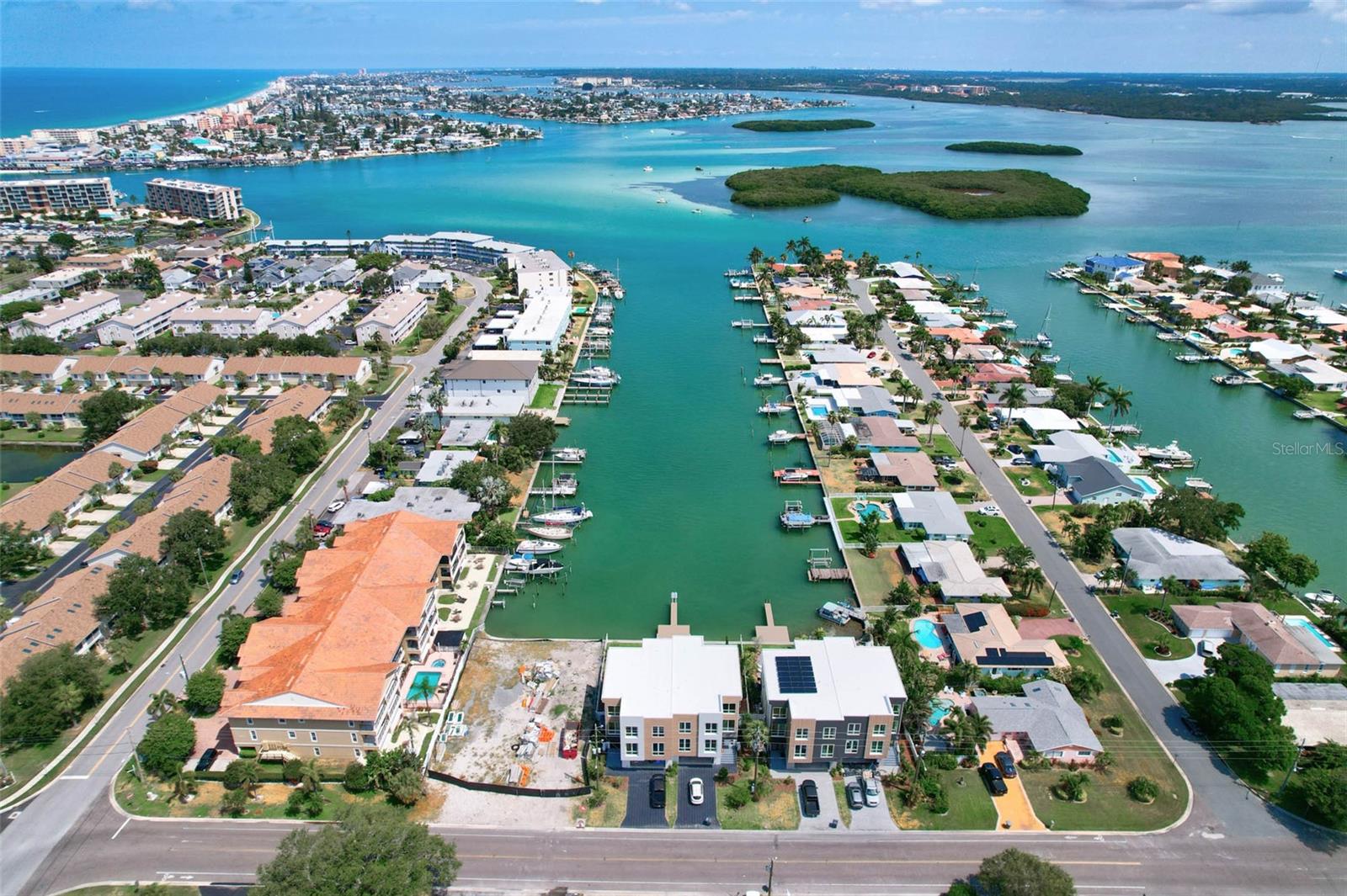 VILLA CAPRI - TI3 A CONDO - Residential