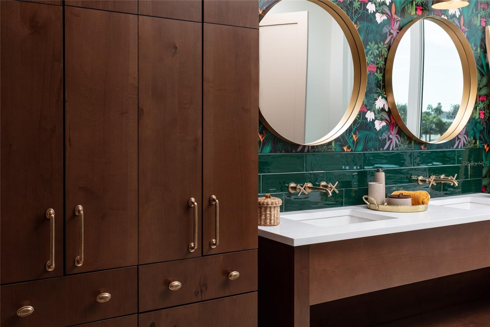 VILLA CAPRI - TI3 A CONDO - Residential