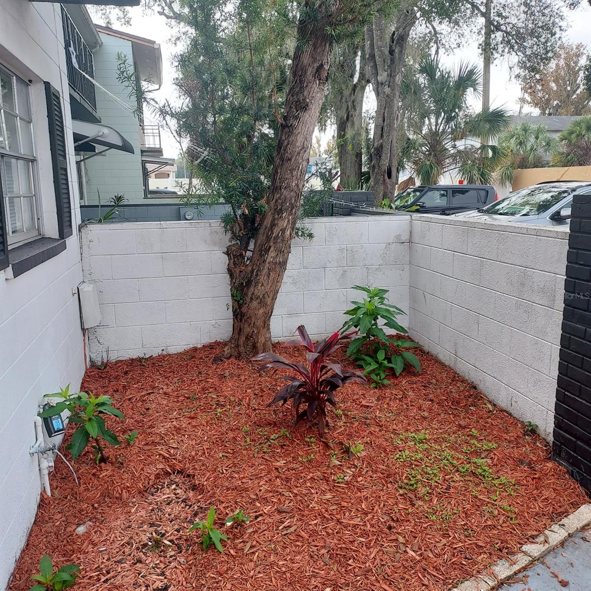 UNIVERSITY SQUARE UNIT 3 RE - Residential Lease