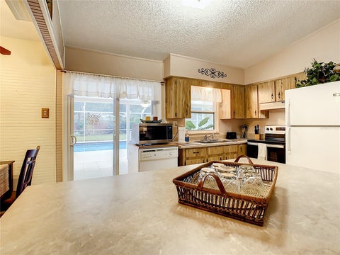 Tiny photo for 6170 NW 57th Court, Ocala, FL 34482 (MLS # OM726567)