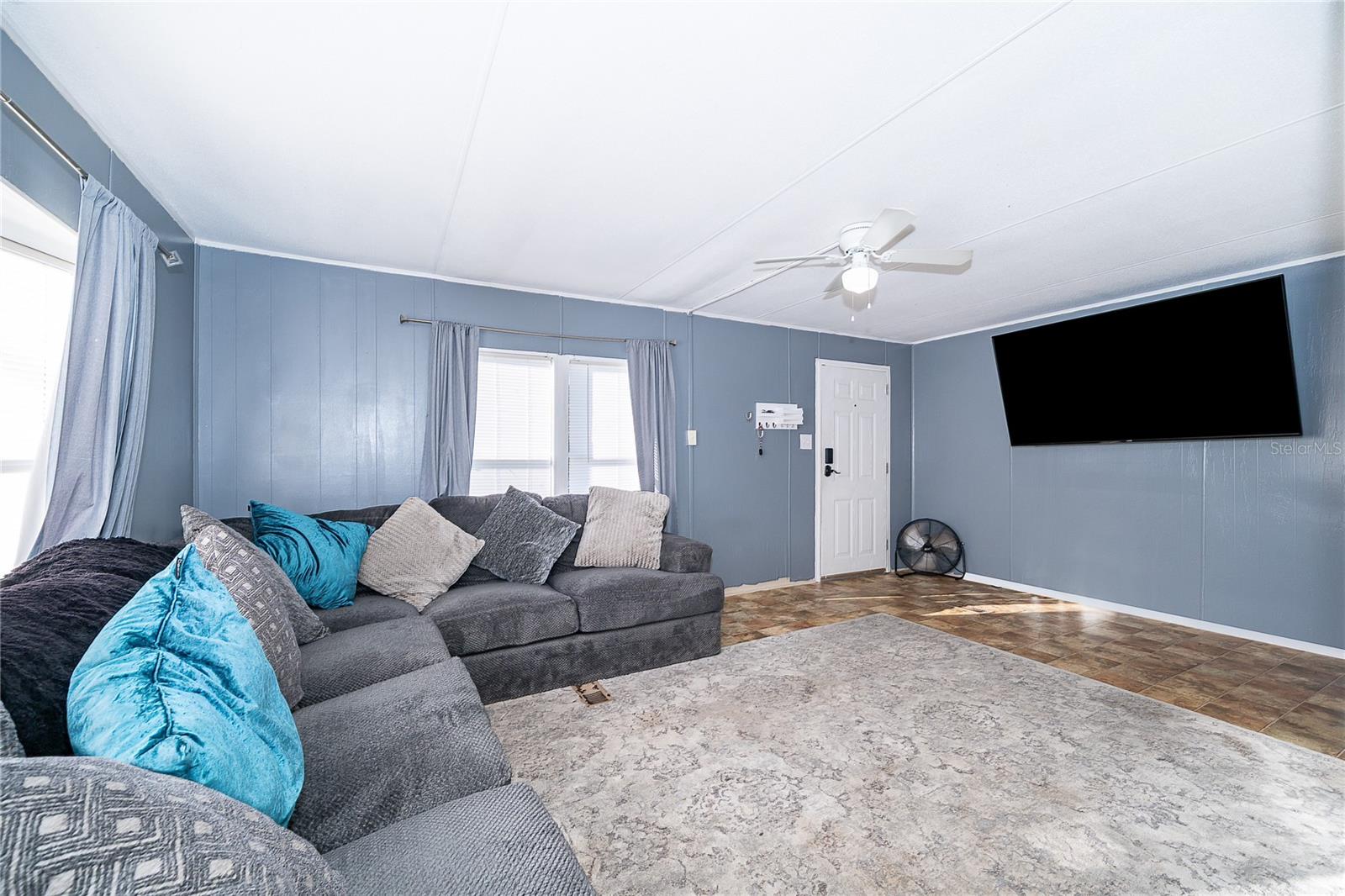 CHRISTMAS PARK FIRST ADD - Residential