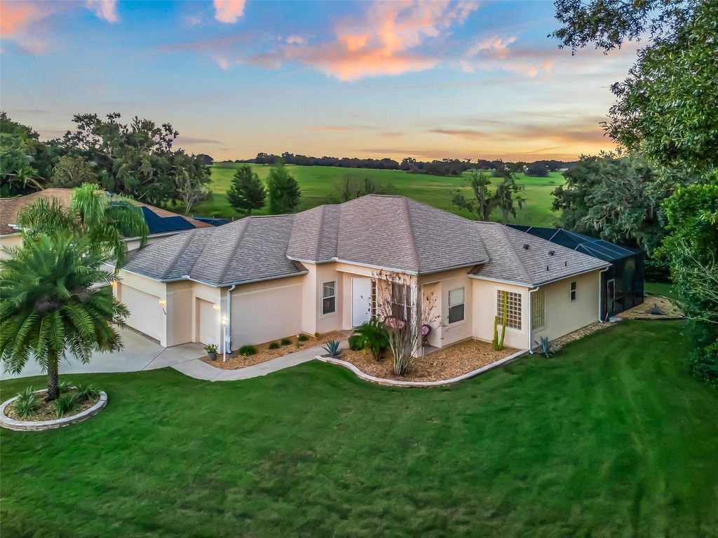 Photo of 17243 SE 116th Court Road, Summerfield, FL 34491 (MLS # G5103549)