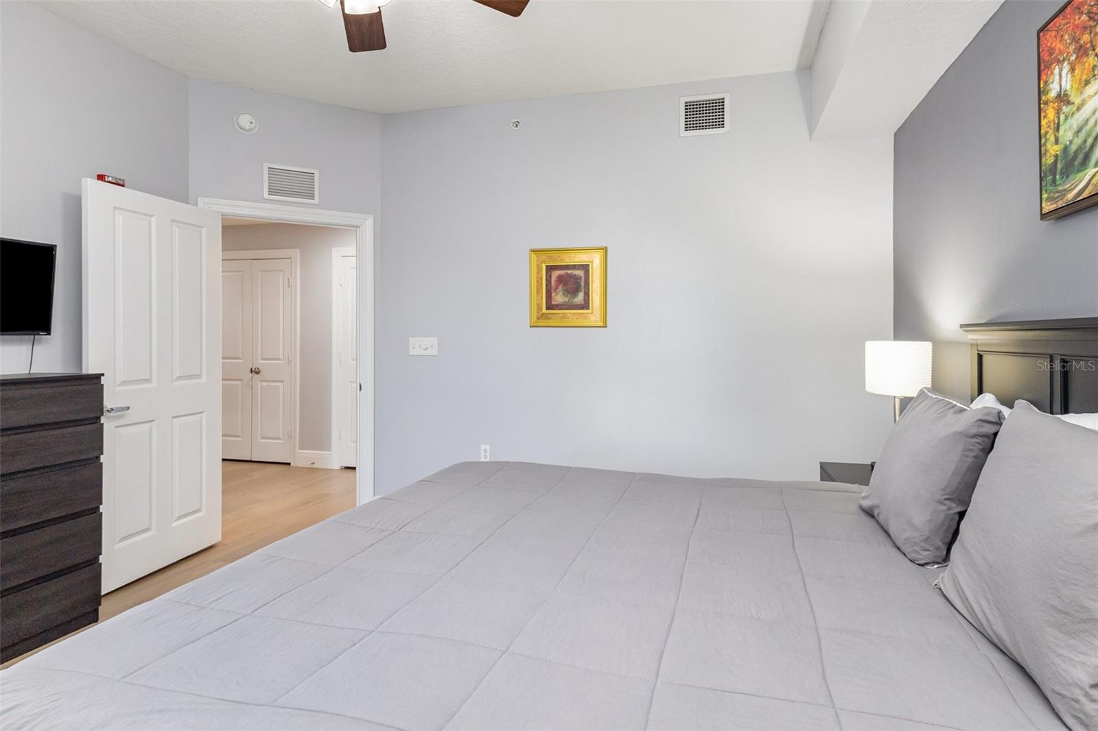 HERITAGE CROSSING - Residential