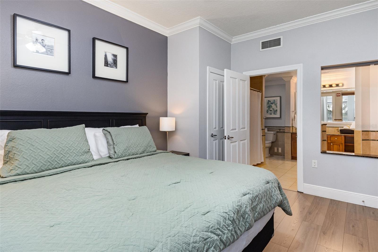 HERITAGE CROSSING - Residential