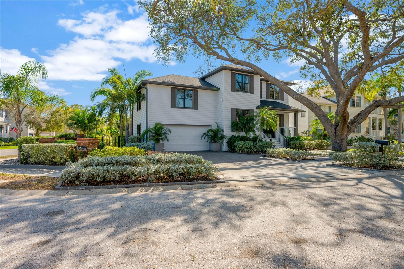2802 NORTHPOINTE LANE