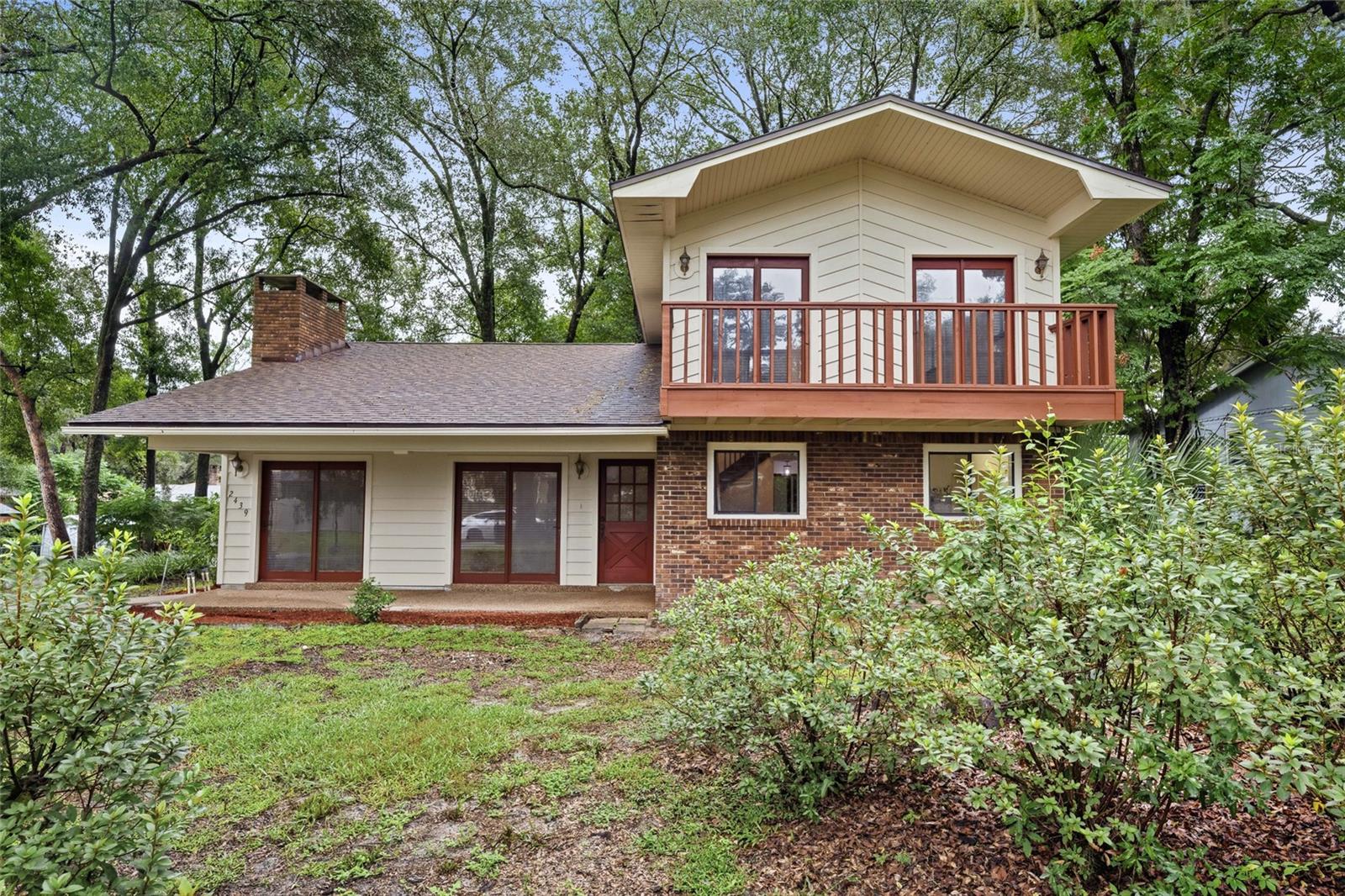 2439 ROYAL ROAD