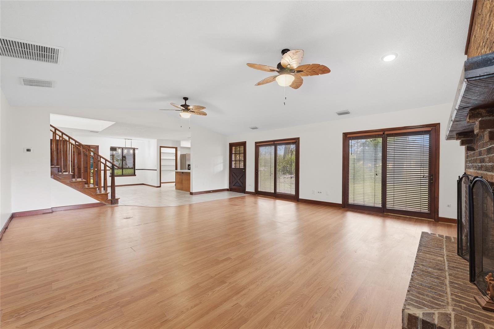 2439 ROYAL ROAD