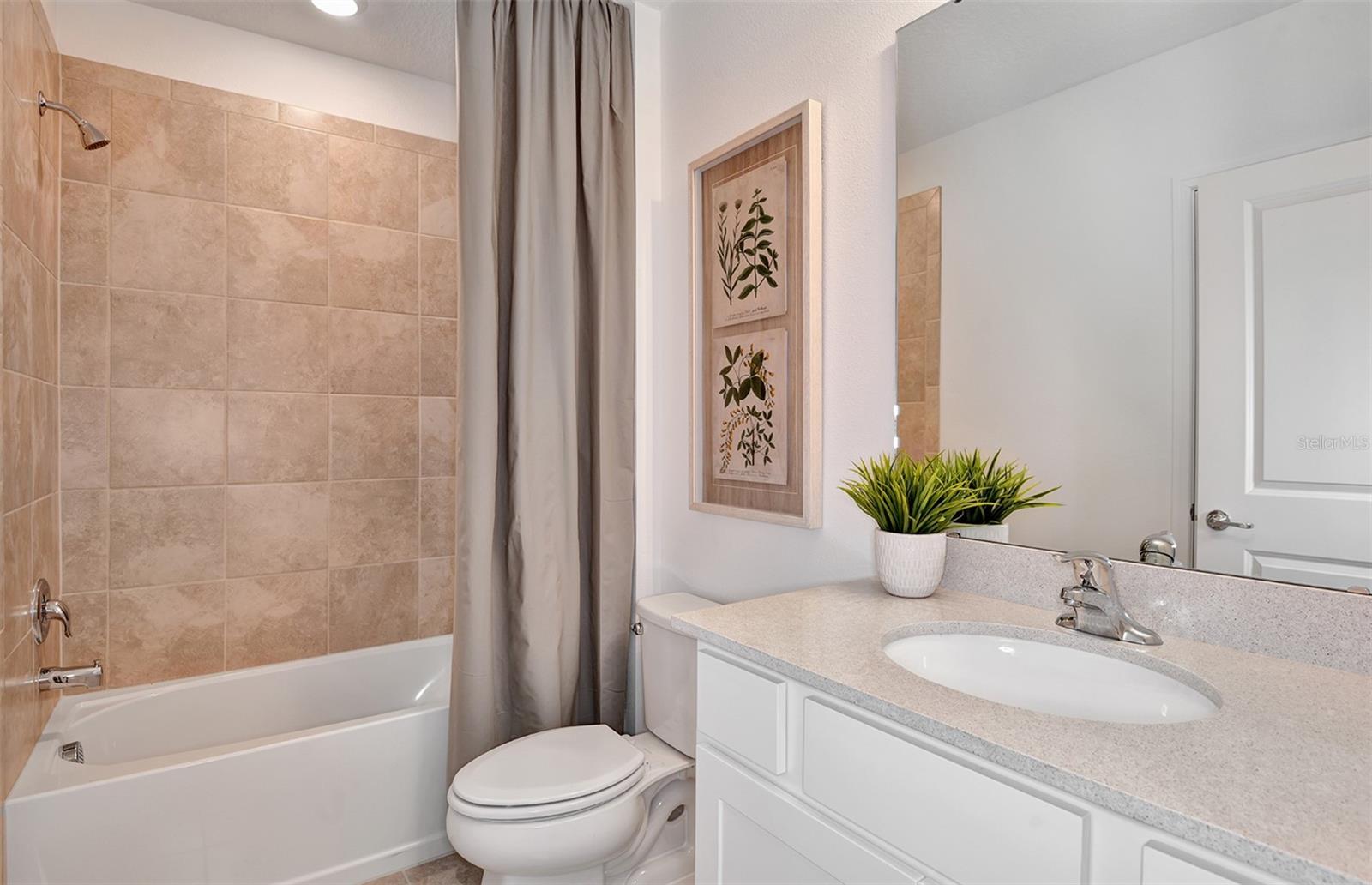 OAKFIELD LAKES - Residential