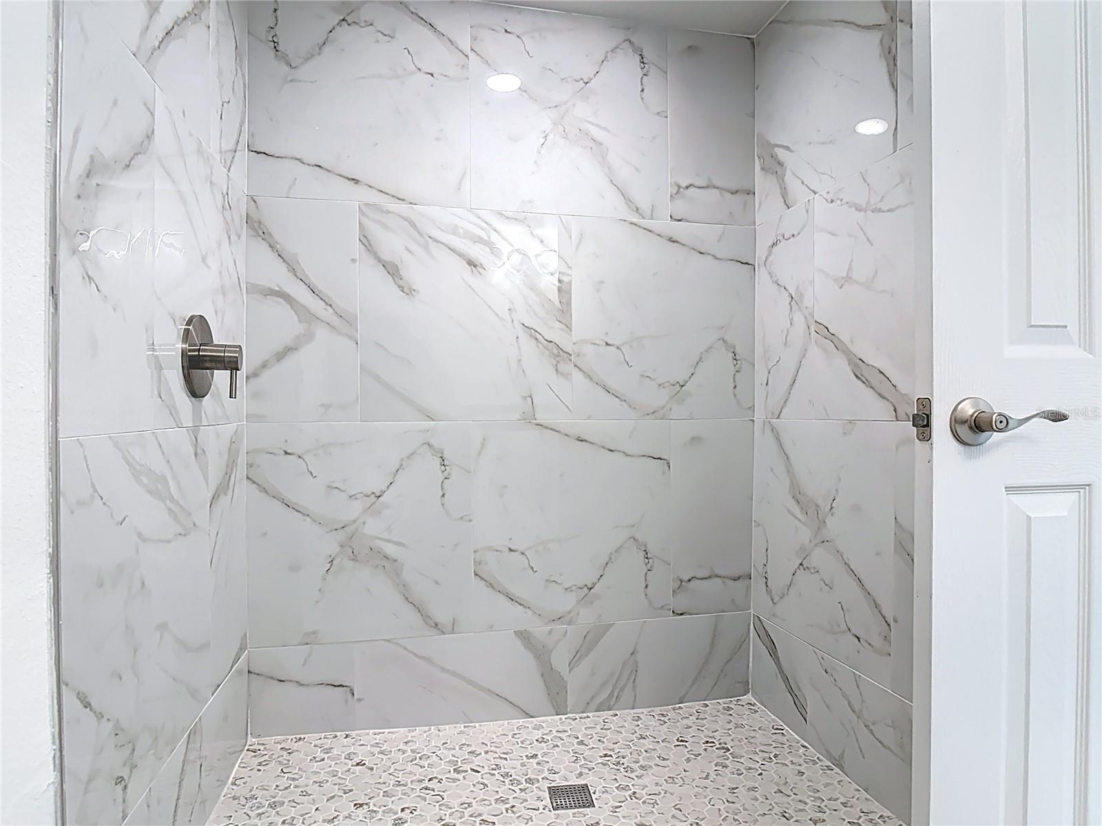 SORRENTO REEVES SUB - Residential