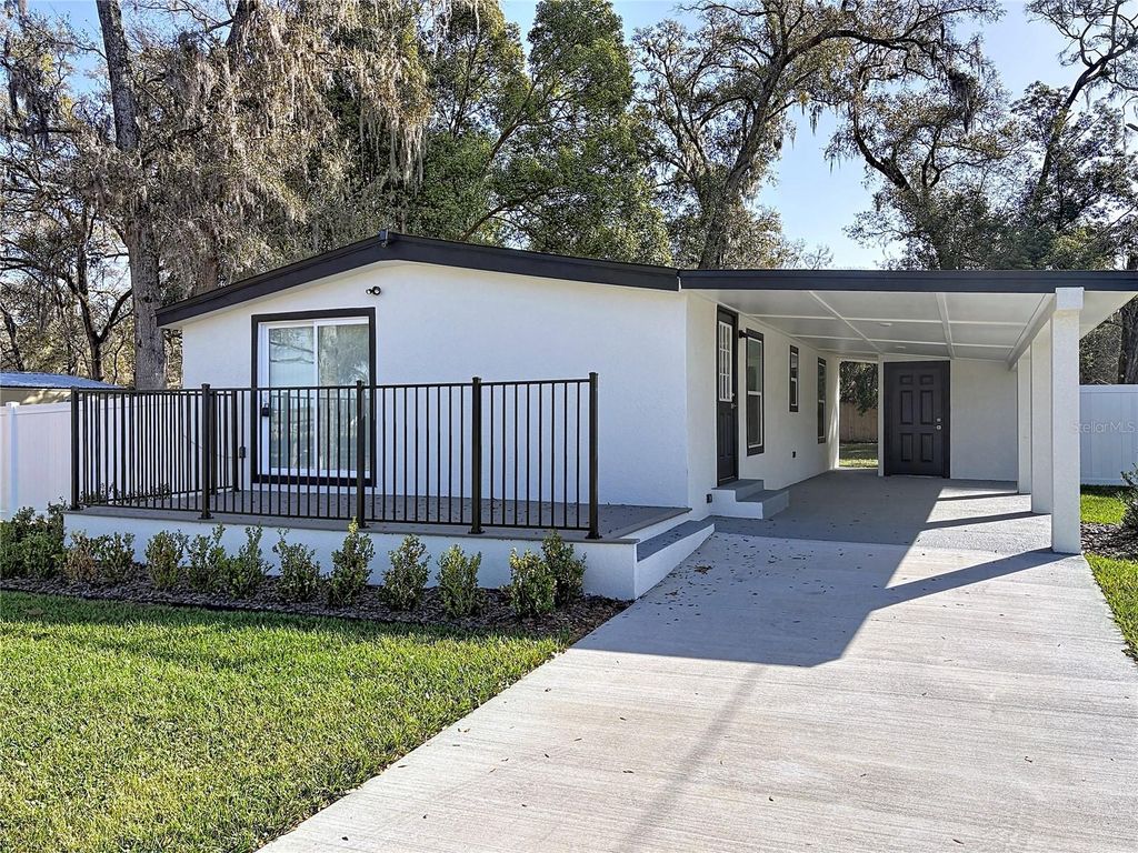 Photo of 31700 Orange Street, Sorrento, FL 32776 (MLS # G5109442)