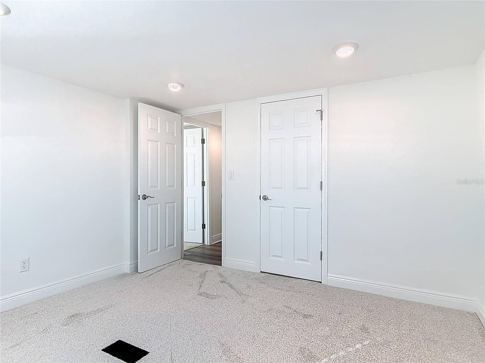 SORRENTO REEVES SUB - Residential