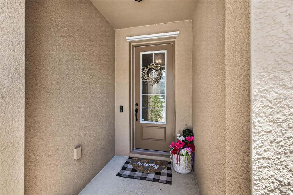 Photo of 6231 Scarlet Darter Way, Tampa, FL 33625 (MLS # TB8532009)