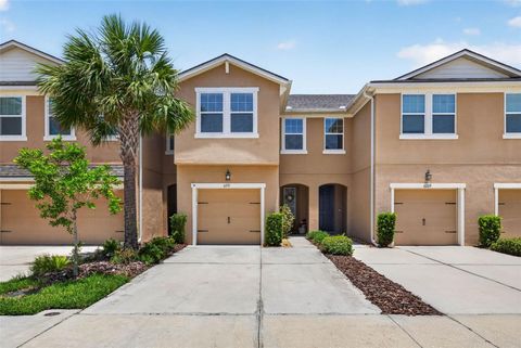 Photo of 6231 Scarlet Darter Way, Tampa, FL 33625 (MLS # TB8532009)