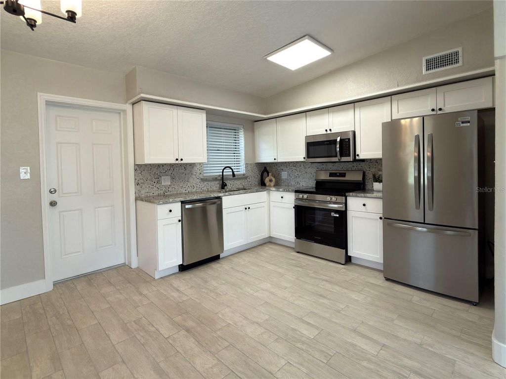 Photo of 2114 Catherine St, Kissimmee, FL 34741 (MLS # S5148543)