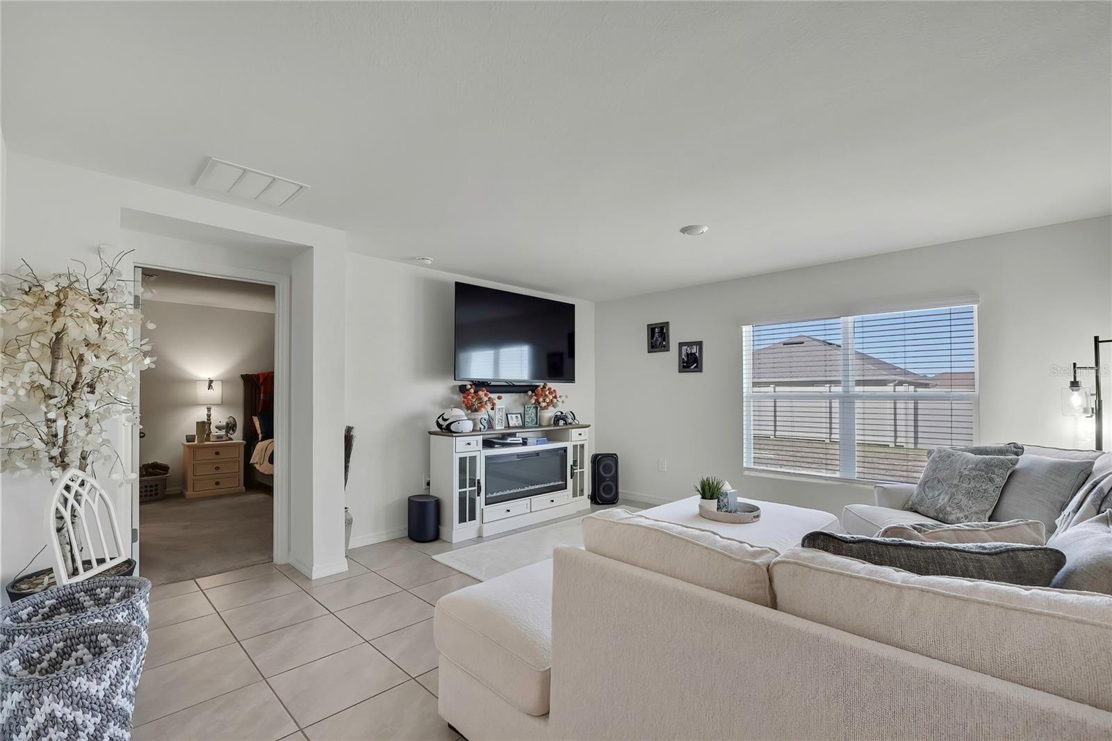 377 W FAIRWAYS VIEW DRIVE