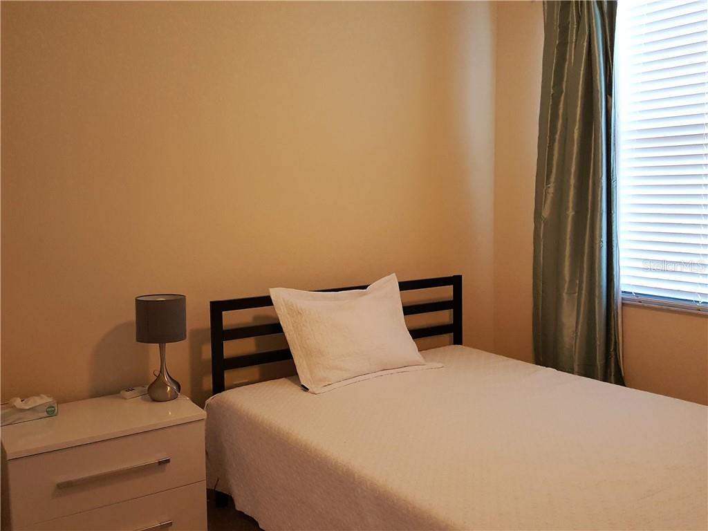 GRAN PARADISO, TWNHMS 1A - Residential Lease