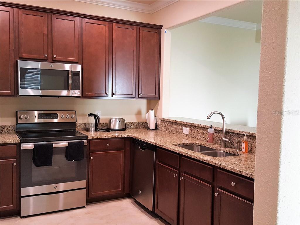 GRAN PARADISO, TWNHMS 1A - Residential Lease
