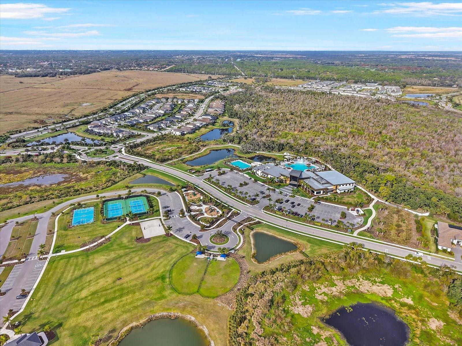 SKYE RANCH NBRHD 2 TWNHMS NORT - Residential