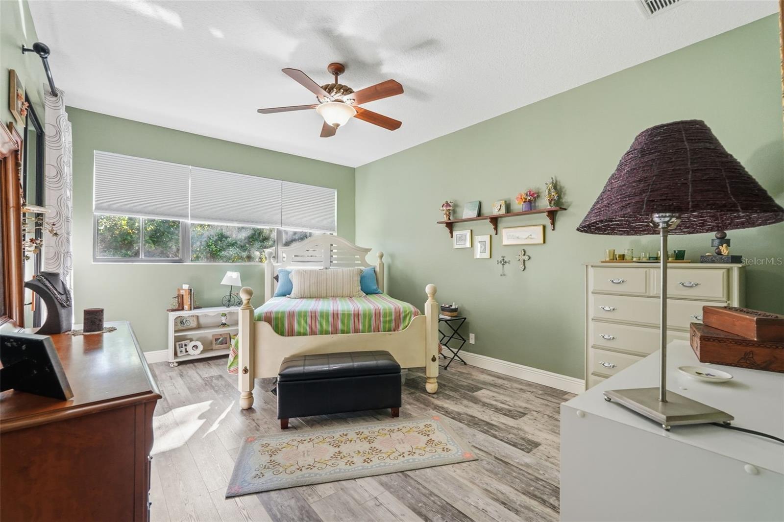 BEACON TRACE TWNHMS - Residential