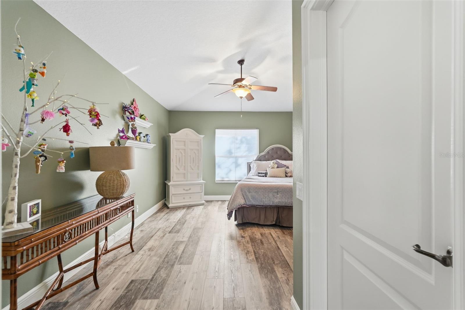 BEACON TRACE TWNHMS - Residential