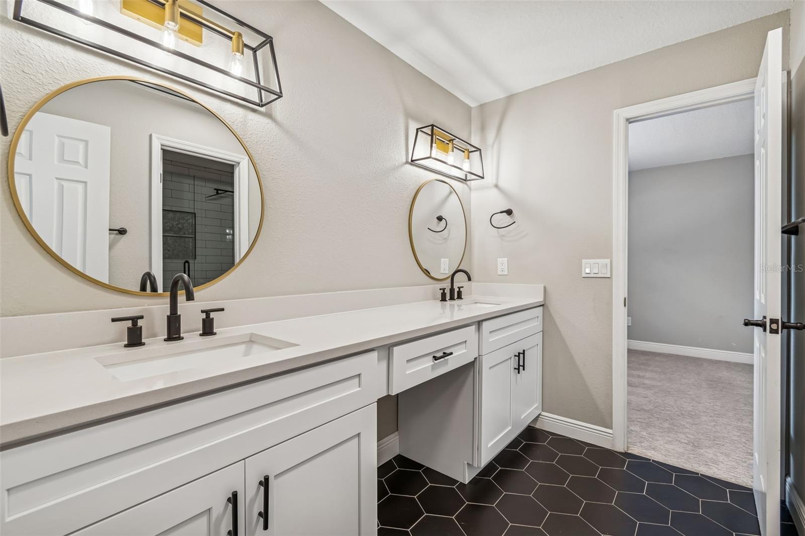 NORTHDALE SEC R - Residential