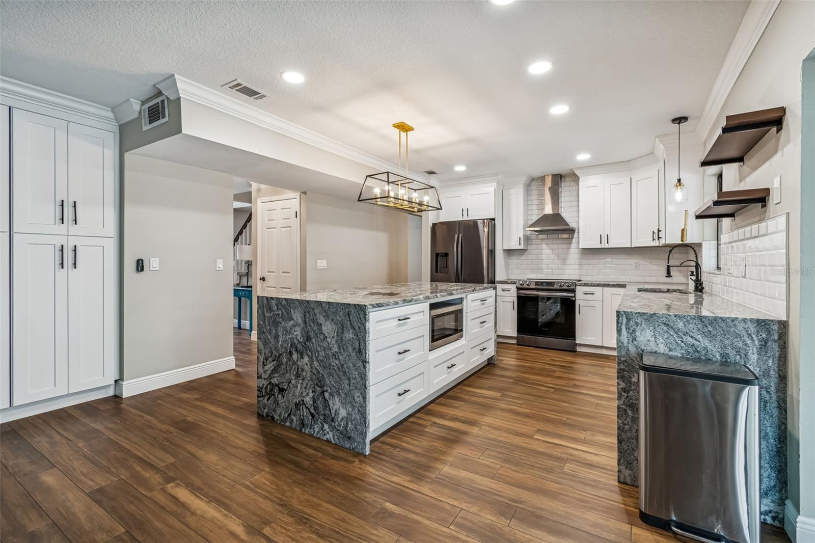 NORTHDALE SEC R - Residential