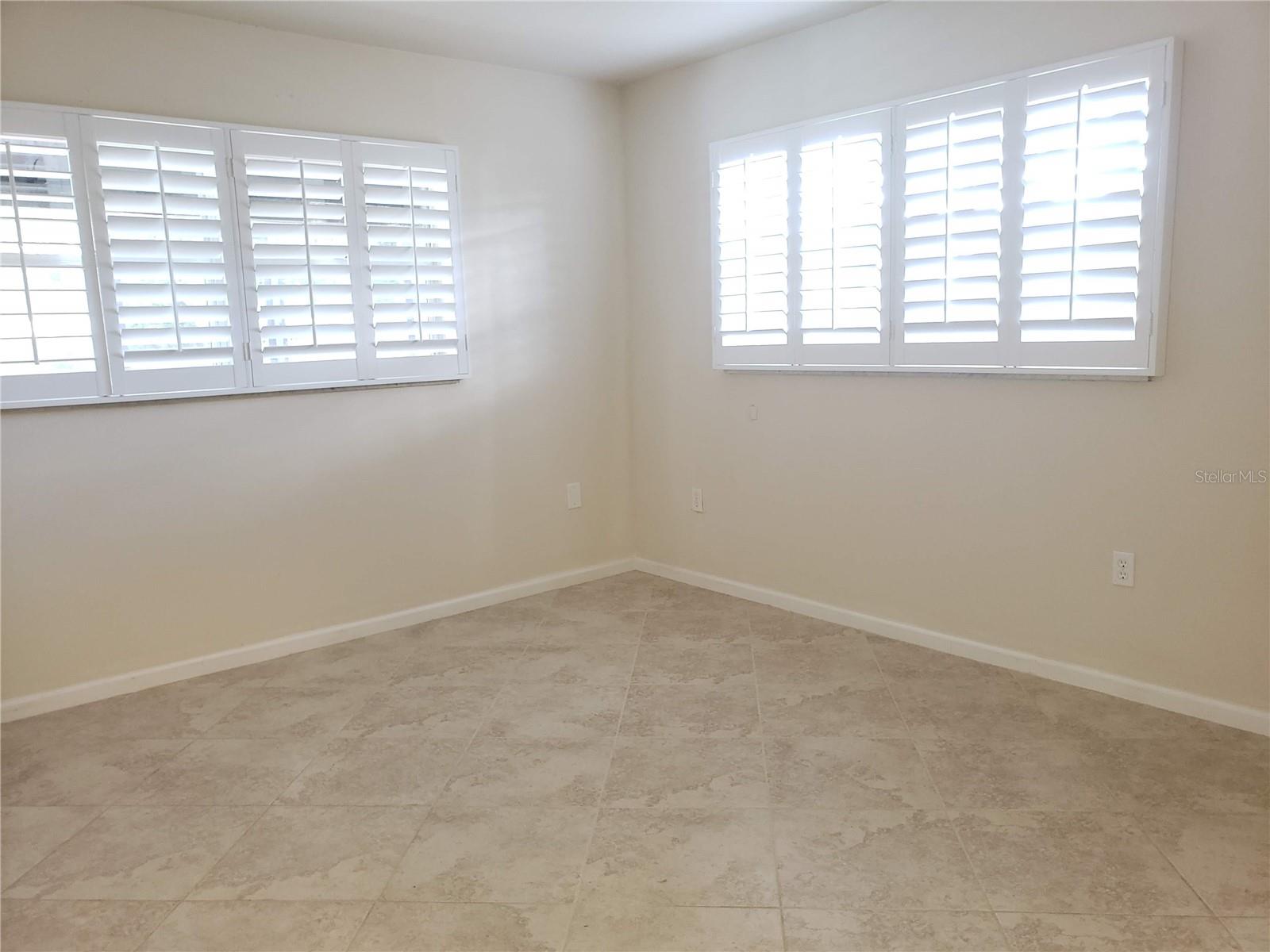 CENTURY ESTATES - Residential Lease