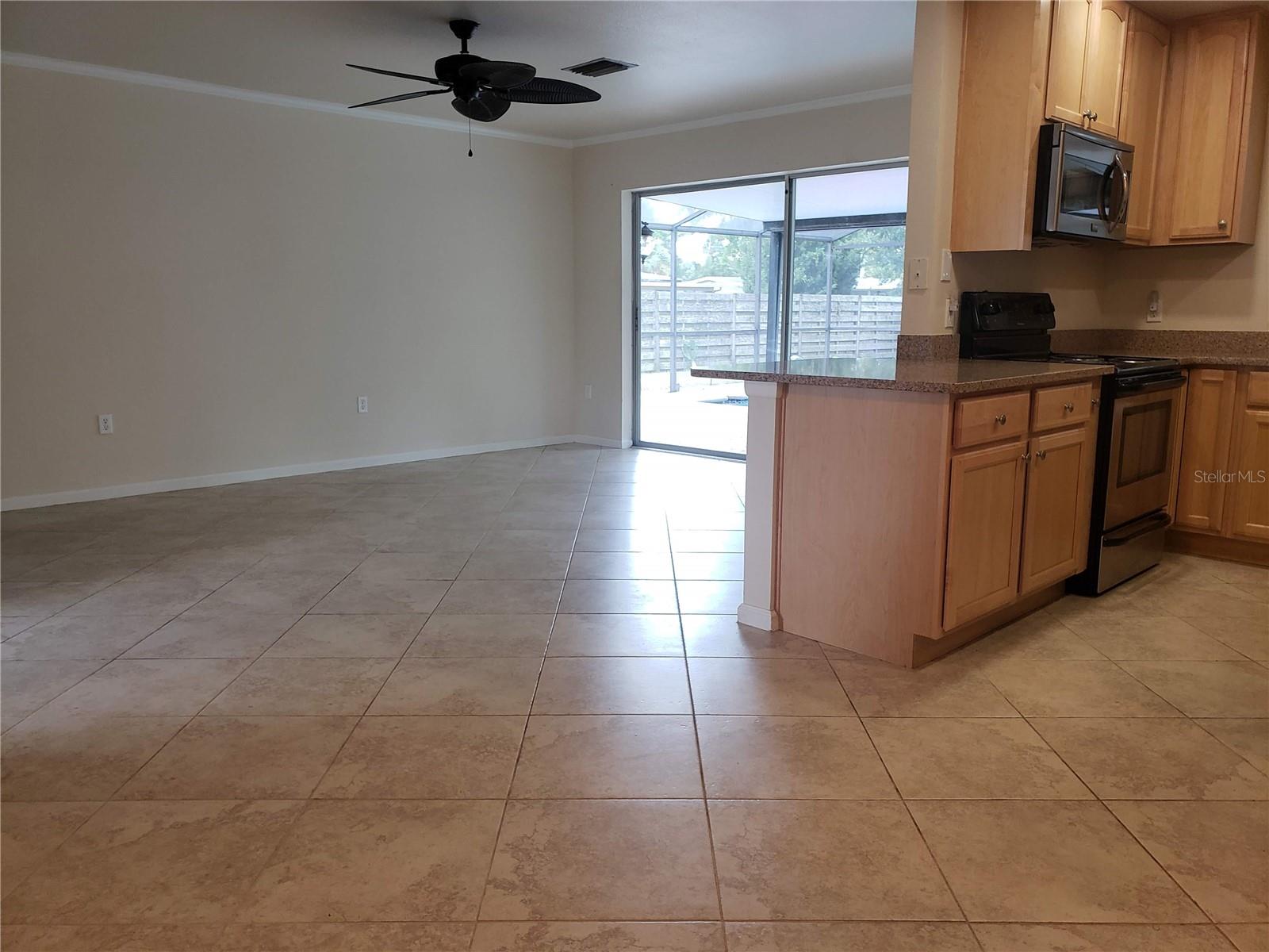 CENTURY ESTATES - Residential Lease