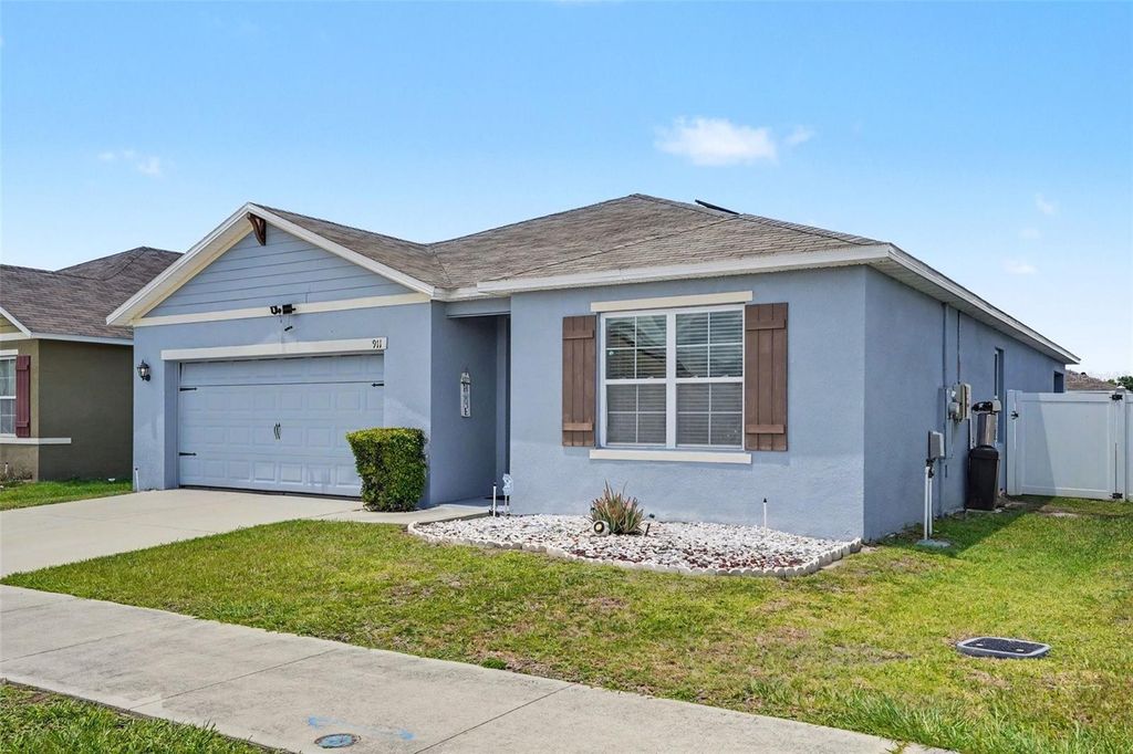 Photo of 911 Waterville Dr, Auburndale, FL 33823 (MLS # TB8508539)