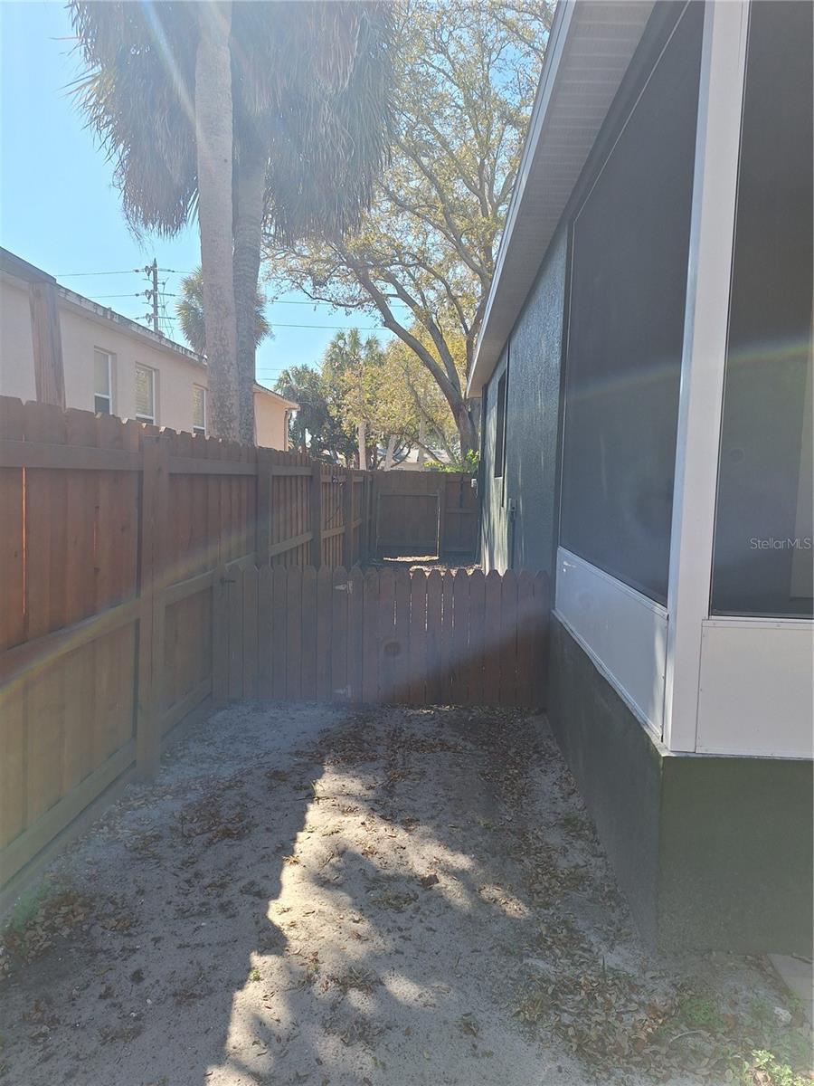 JASMIN POINT ESTATES - Residential Lease