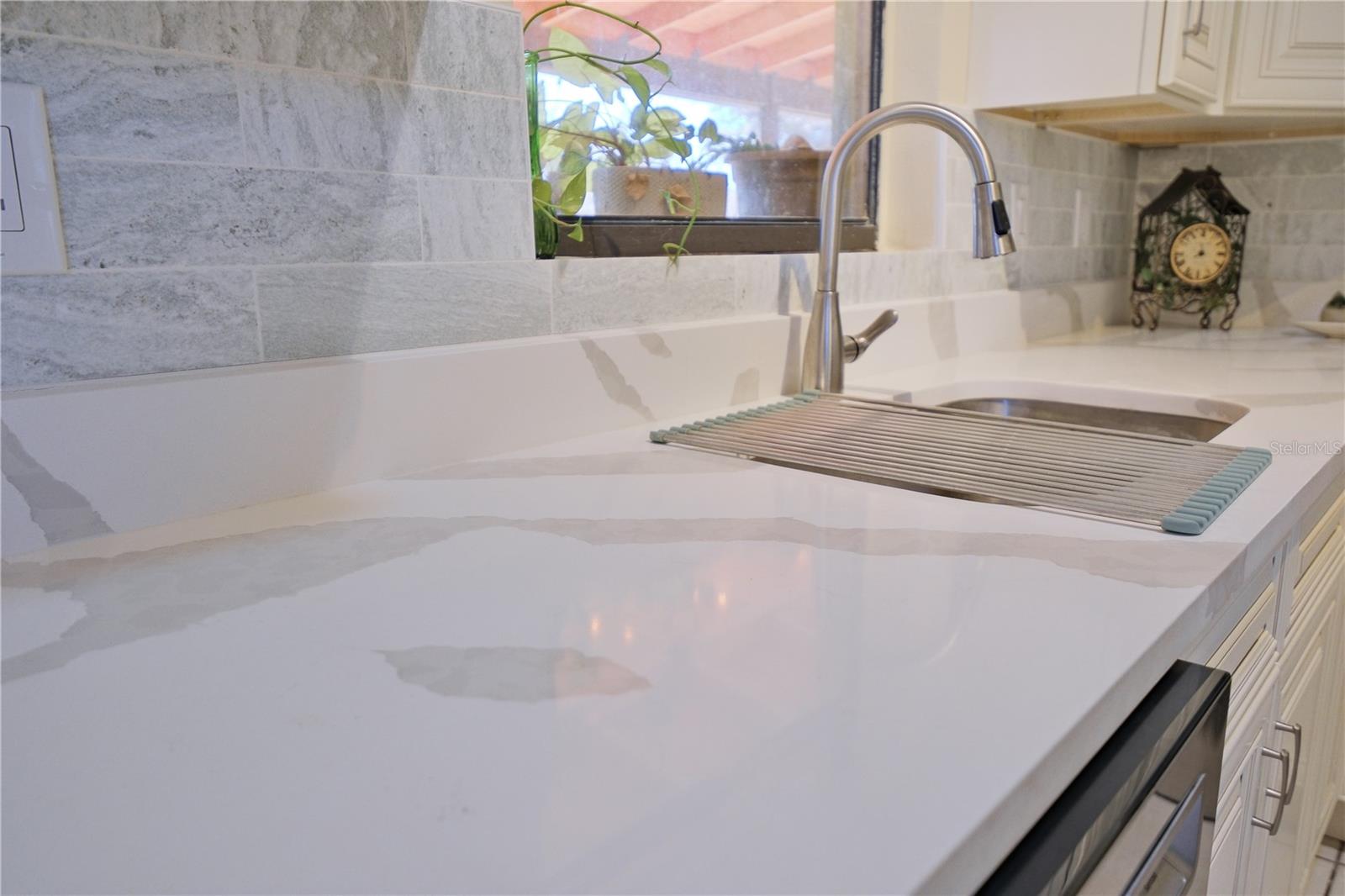 CENTRE LAKE - Residential