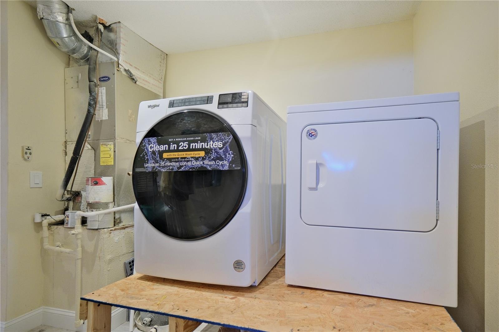 CENTRE LAKE - Residential