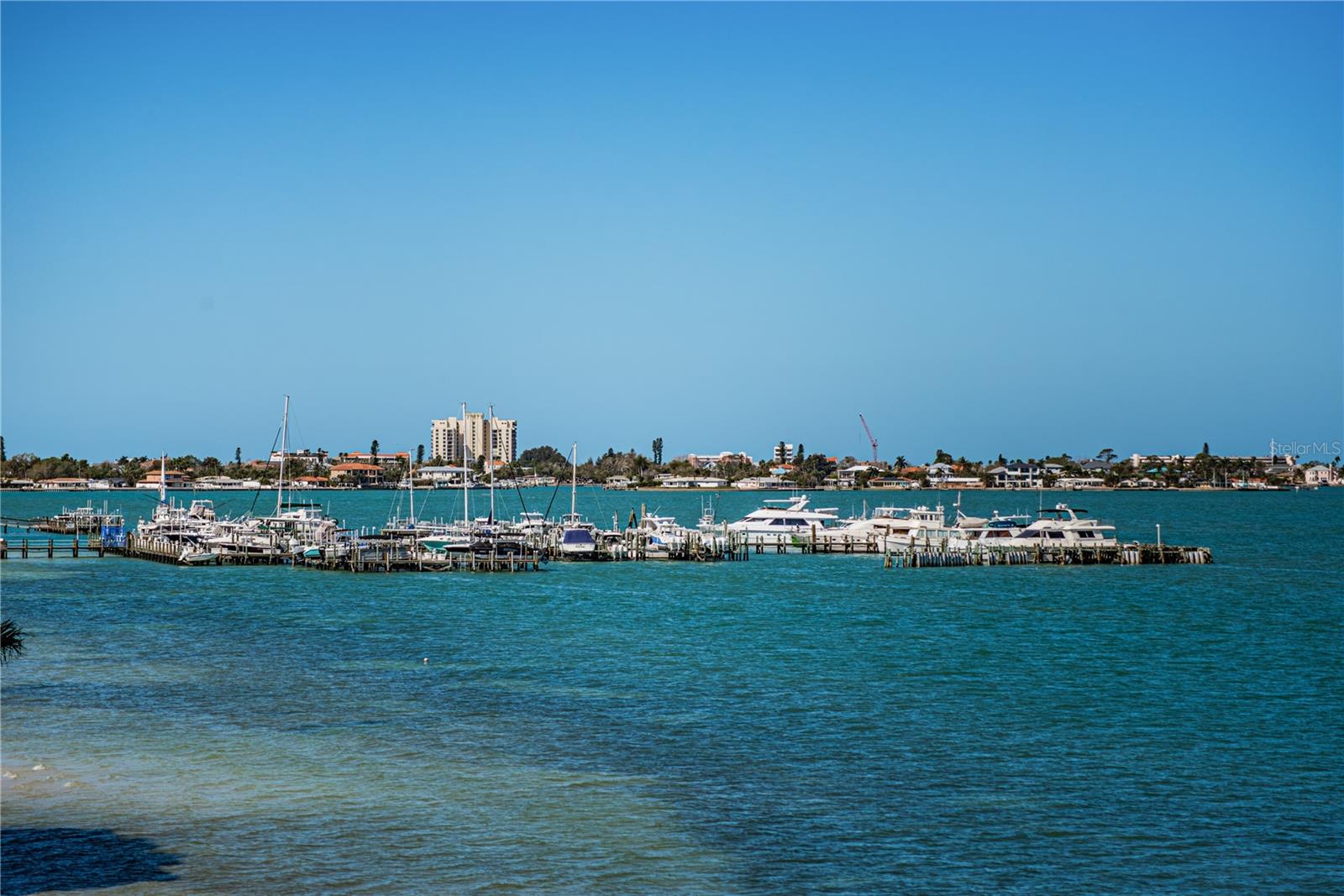 LA PUERTA DEL SOL CONDO - Residential