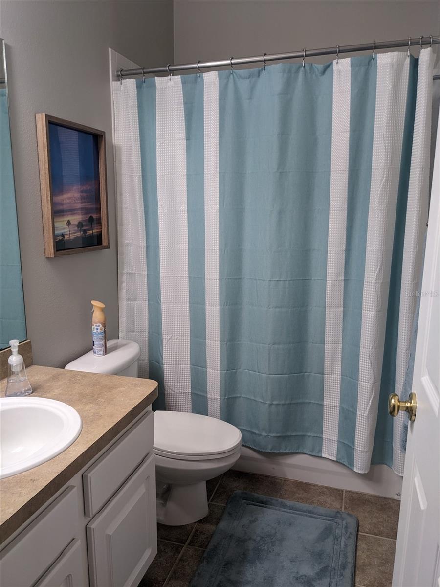 CYPRESS COVE TWNHMS - Residential Lease