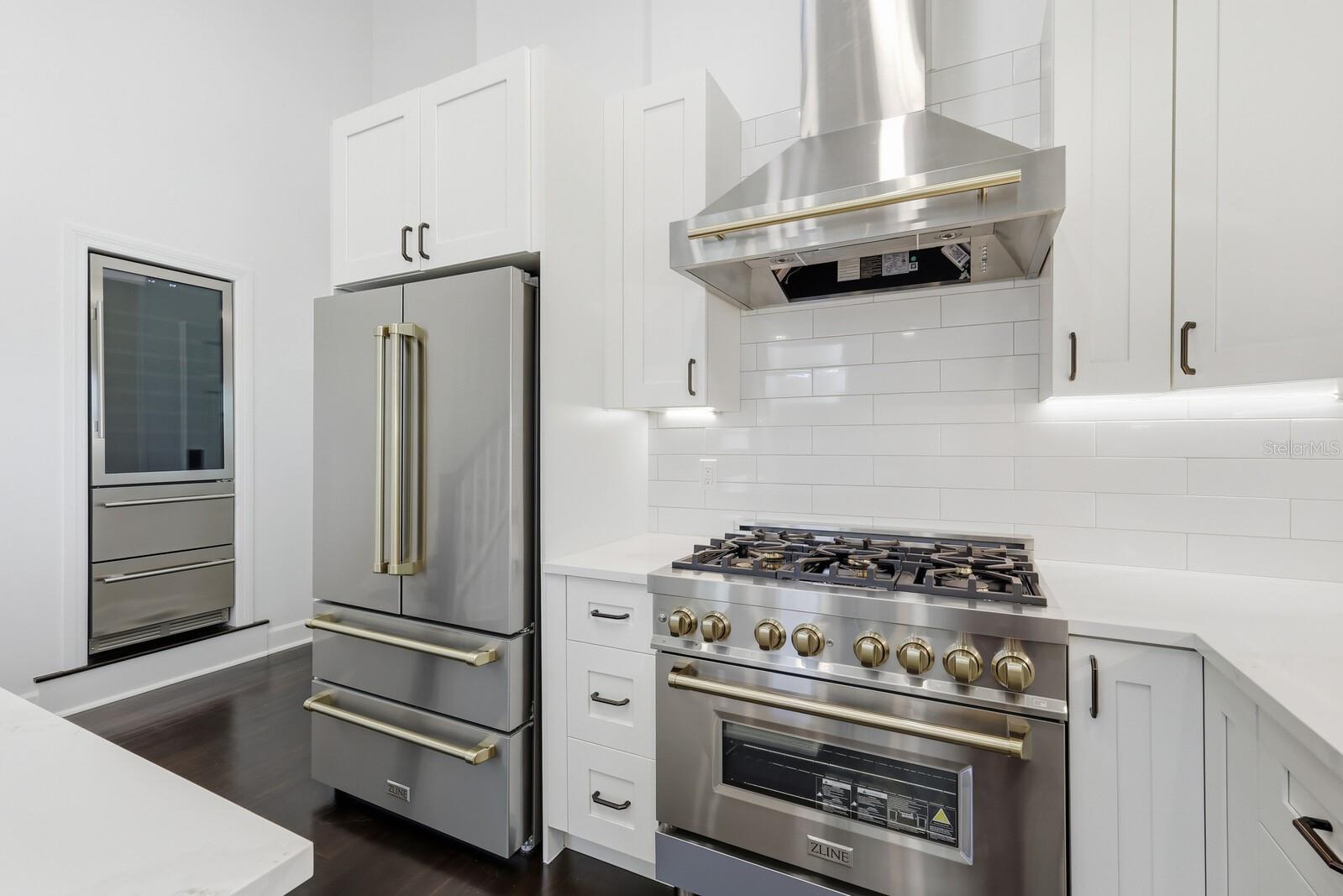 BRADENTON COUNTRY CLUB TO 64 - Residential