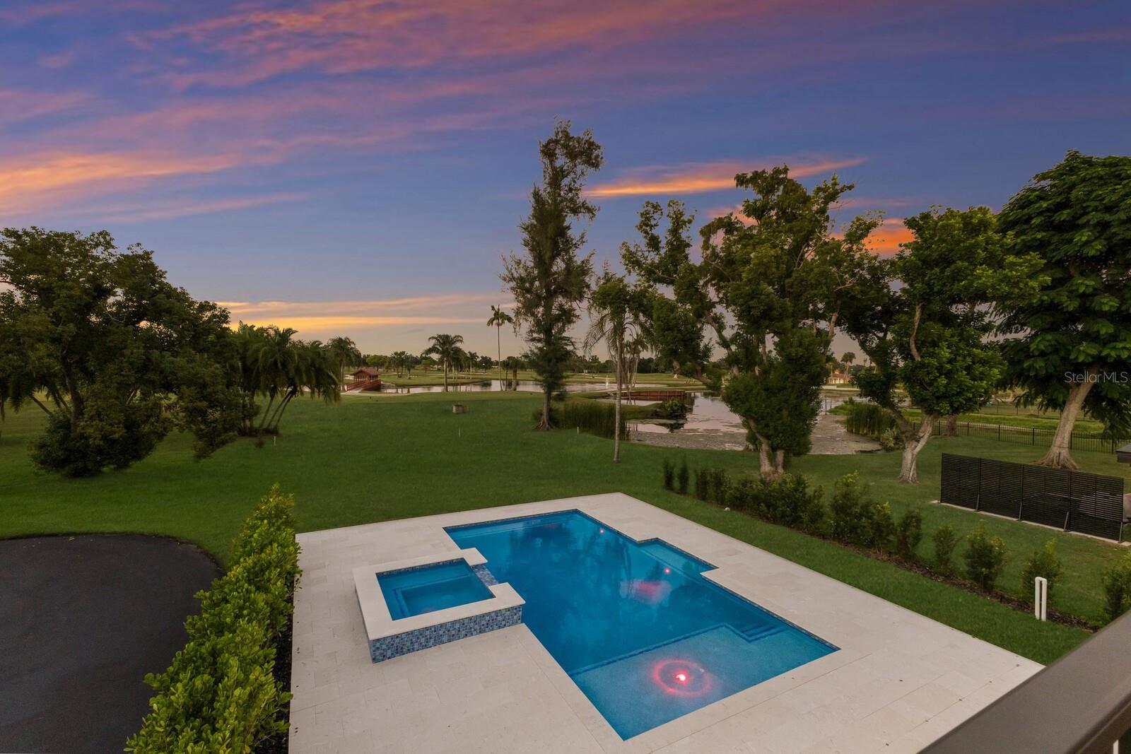 BRADENTON COUNTRY CLUB TO 64 - Residential