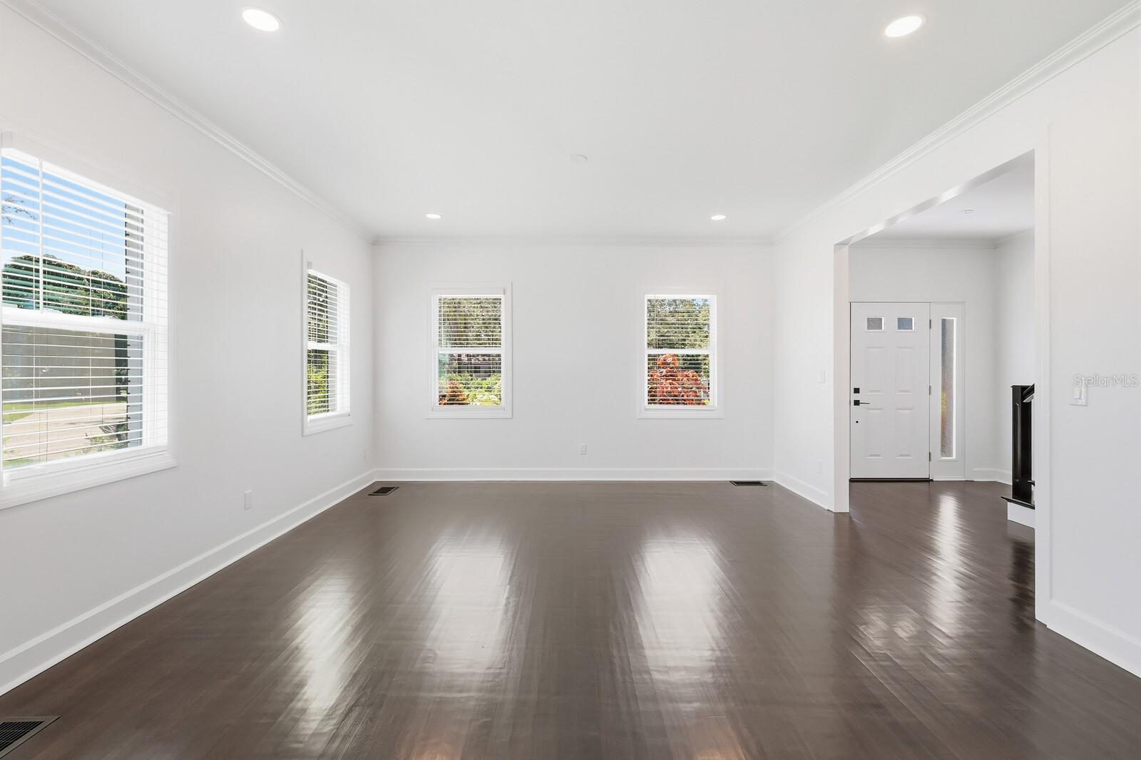 BRADENTON COUNTRY CLUB TO 64 - Residential