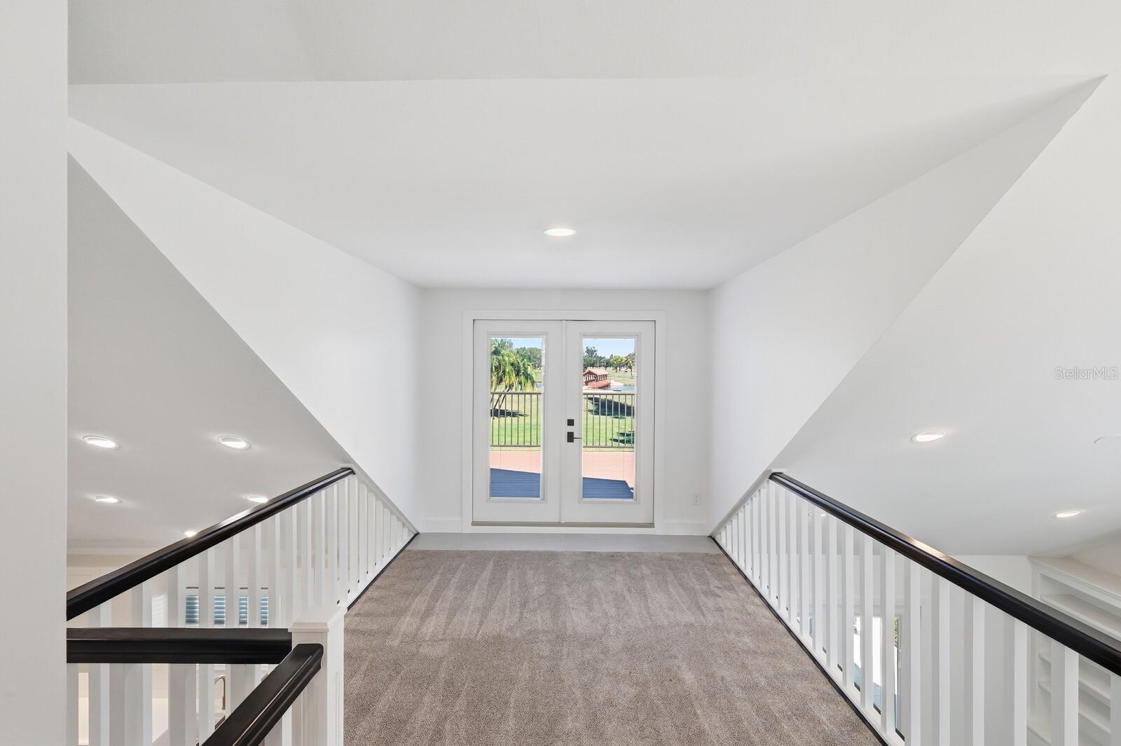 BRADENTON COUNTRY CLUB TO 64 - Residential