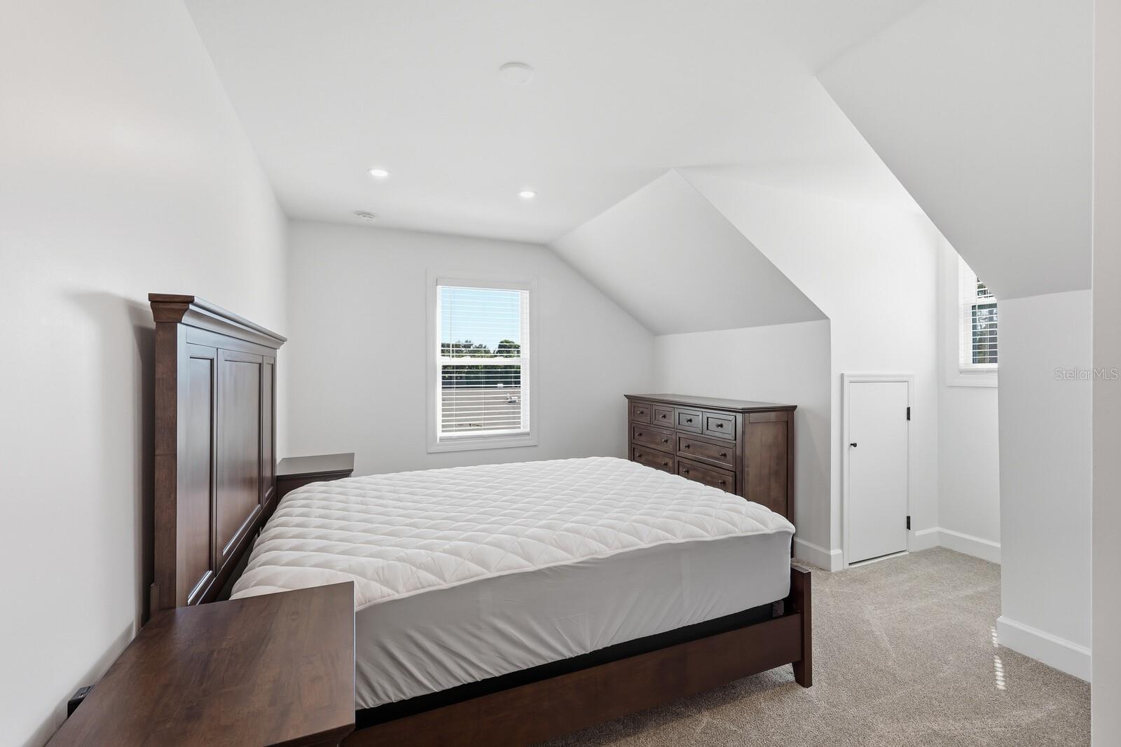 BRADENTON COUNTRY CLUB TO 64 - Residential