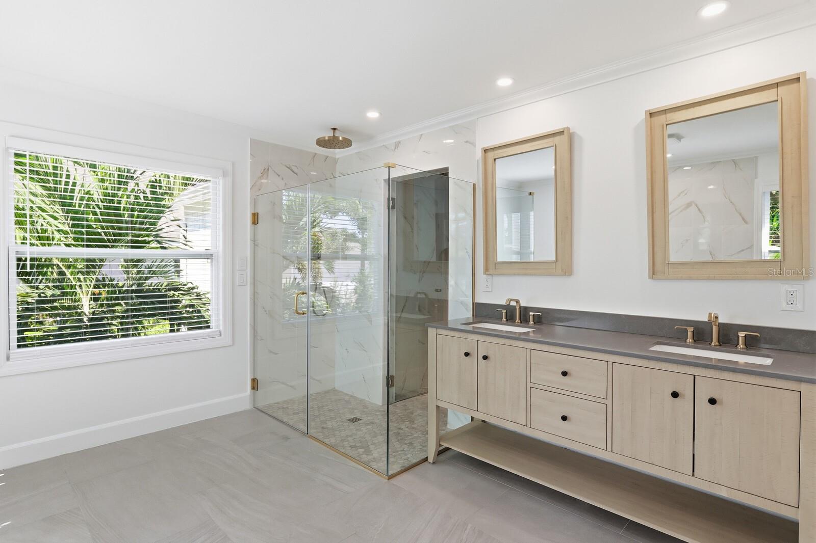 BRADENTON COUNTRY CLUB TO 64 - Residential