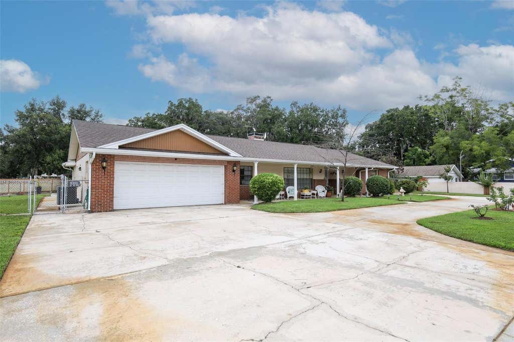 Photo of 5520 Rockwood Avenue, Orlando, FL 32839 (MLS # O6430100)