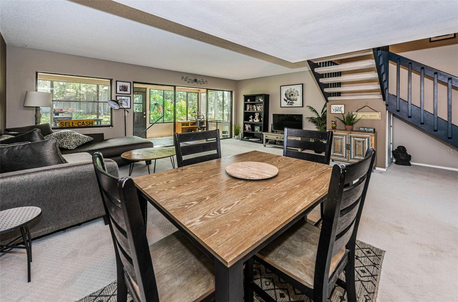EAST LAKE WOODLANDS WOODS LANDING TWNHMS - Residential