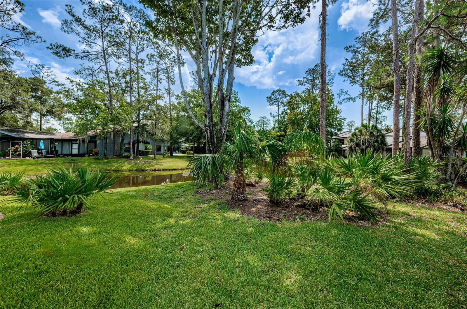 EAST LAKE WOODLANDS WOODS LANDING TWNHMS - Residential