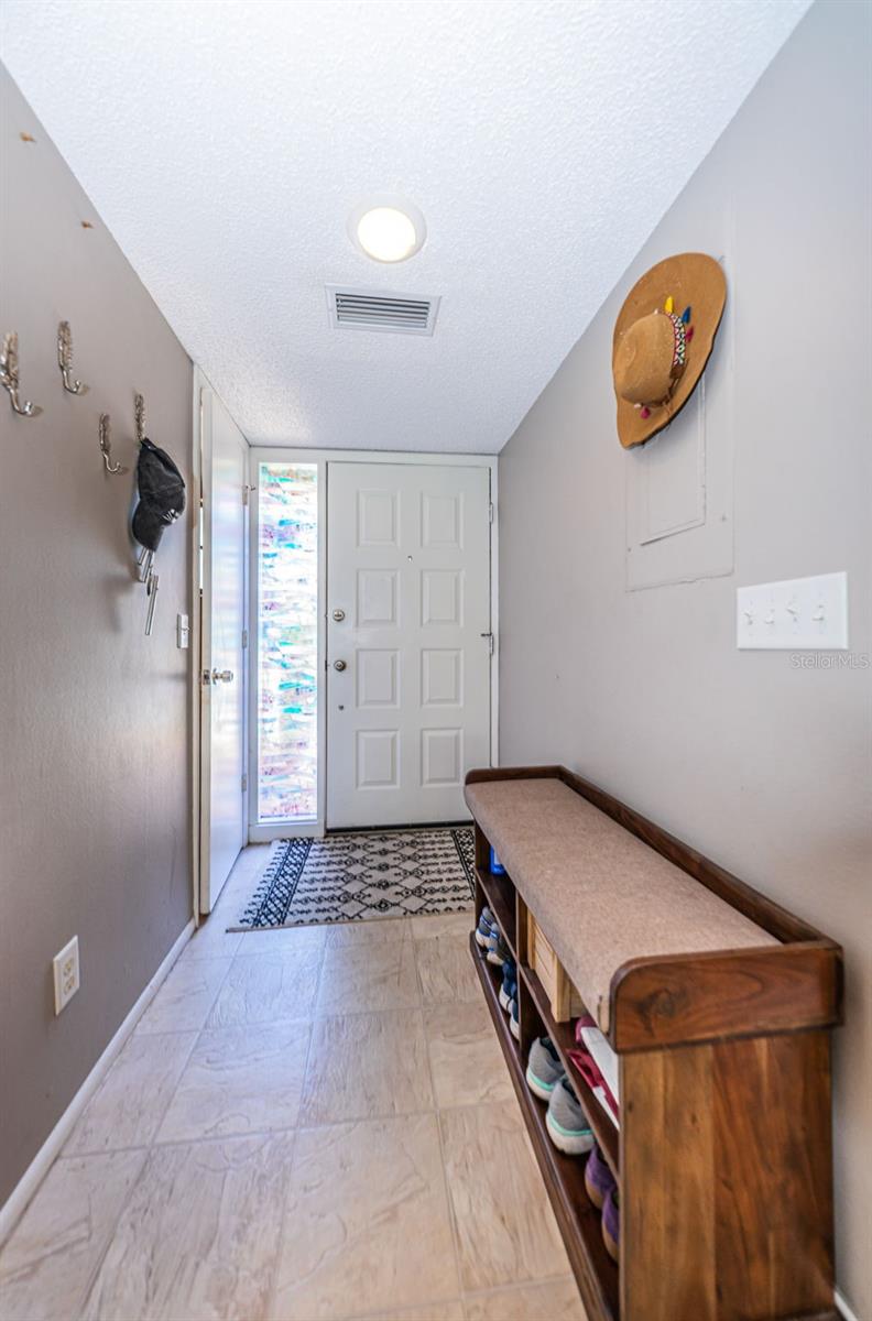 EAST LAKE WOODLANDS WOODS LANDING TWNHMS - Residential