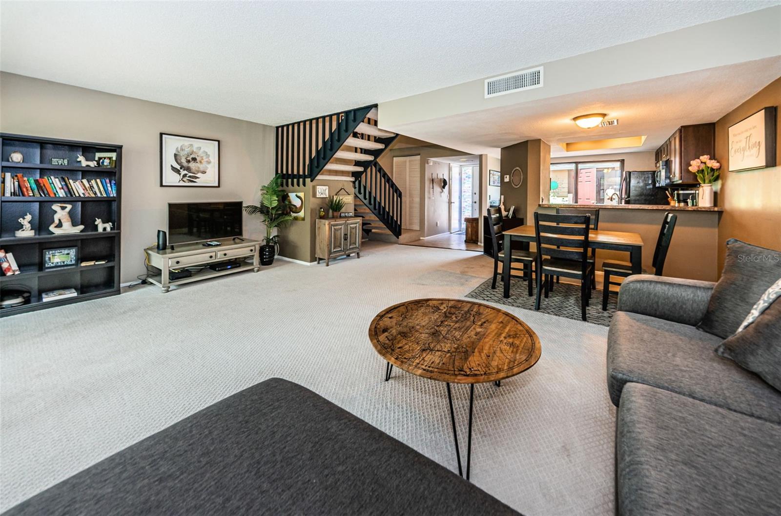 EAST LAKE WOODLANDS WOODS LANDING TWNHMS - Residential