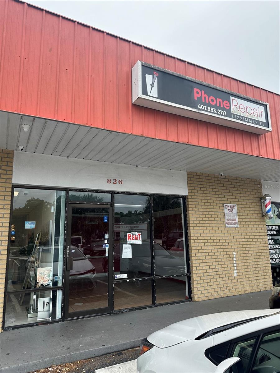 C A CARSONS ADDN PB 1 PG 86 BLK A W 21.4 FT LOT 3, - Commercial Lease