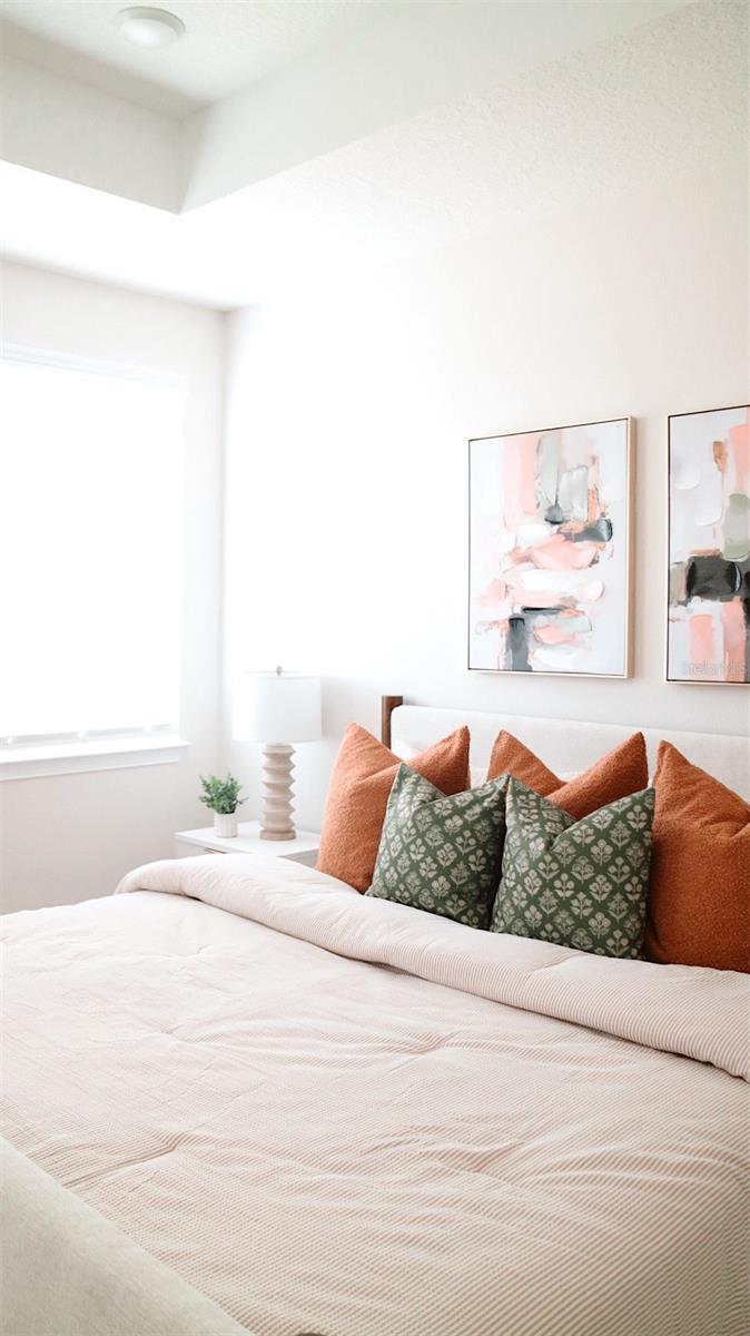 RIVER OAKS TOWNHOMES LLC - Residential