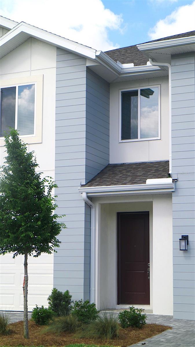 RIVER OAKS TOWNHOMES LLC - Residential